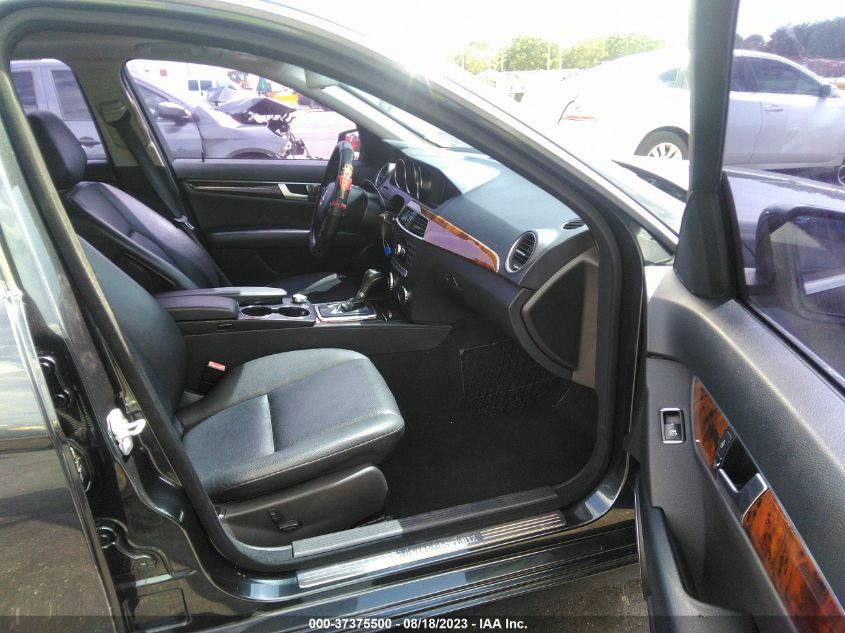 2013 MERCEDES-BENZ C 300 SPORT 4MATIC/LUXURY 4MATIC - WDDGF8AB3DR253574