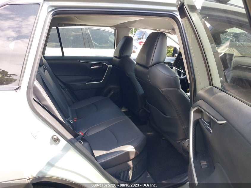 VIN 4T3B6RFV3NU074207 2022 TOYOTA RAV4 HYBRID XLE PREMIUM