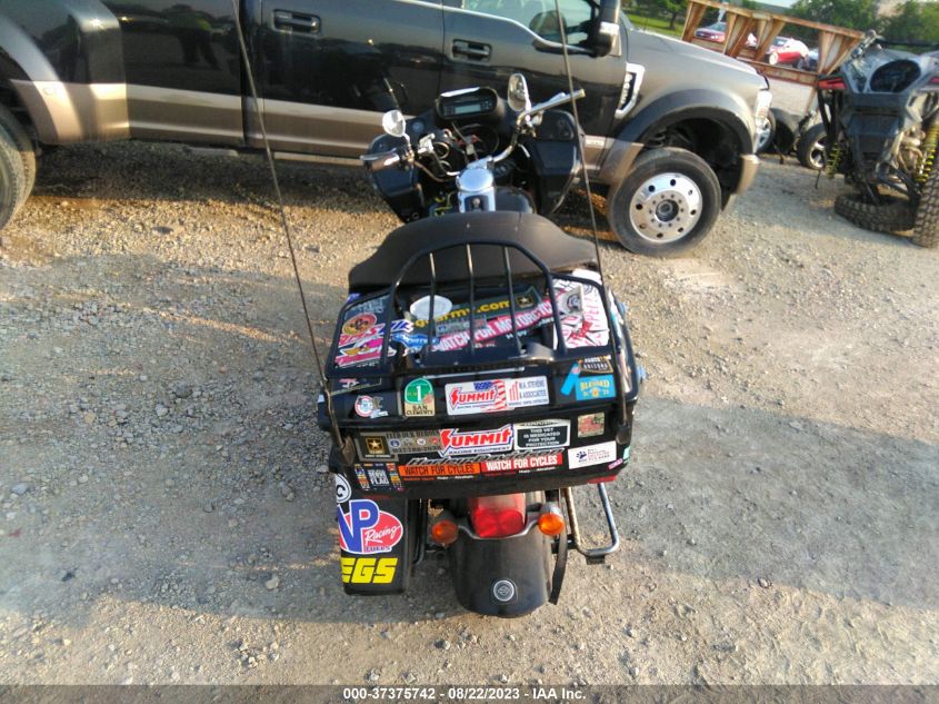 2011 HARLEY-DAVIDSON FLTRU - 1HD1KGM1XBB637235