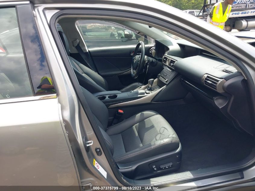 2016 LEXUS IS 300 JTHCM1D21G5003343