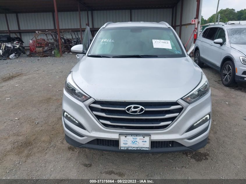 2017 HYUNDAI TUCSON SE - KM8J3CA40HU556114