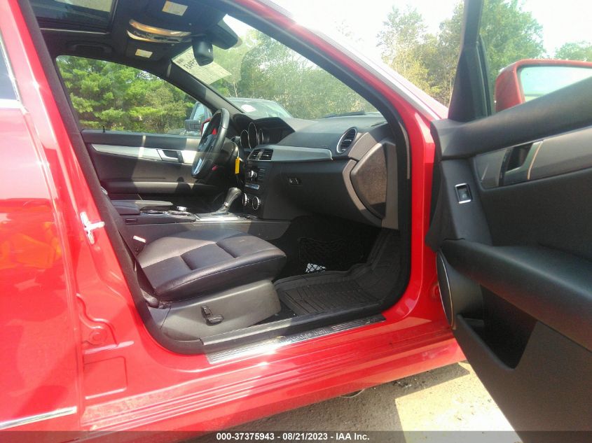 2013 MERCEDES-BENZ C-CLASS C 300 - WDDGF8AB1DR271054