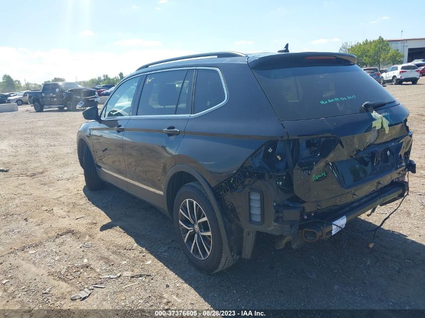 2018 VOLKSWAGEN TIGUAN SEL/SE - 3VV3B7AX6JM075216