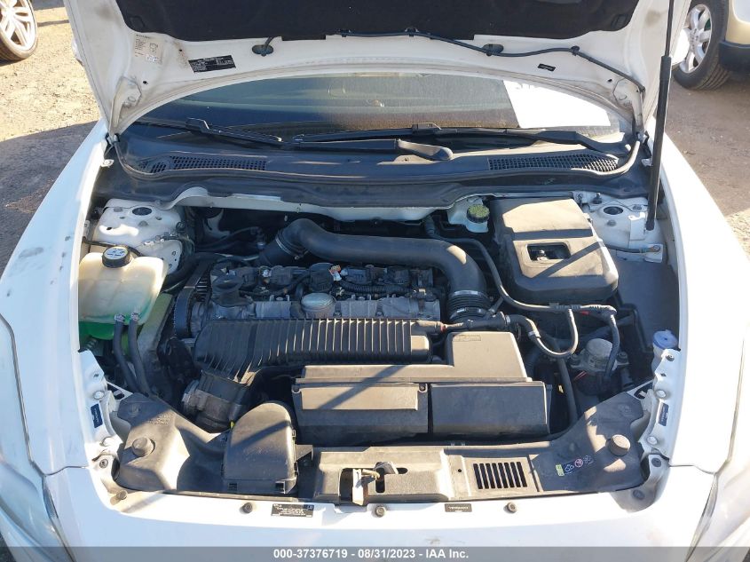 2013 VOLVO C70 T5 YV1672MC0DJ137973