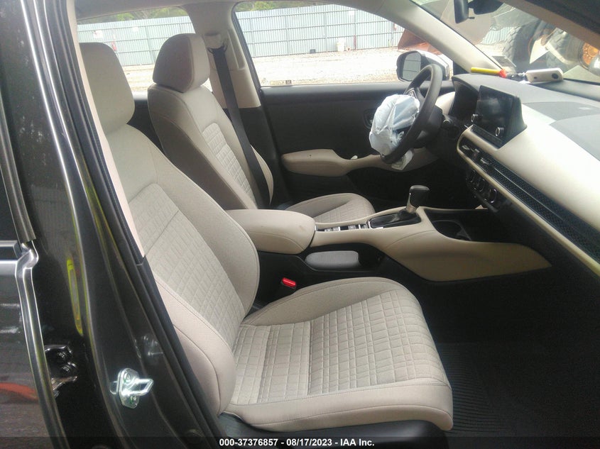 VIN 3CZRZ2H32PM741243 2023 HONDA HR-V LX