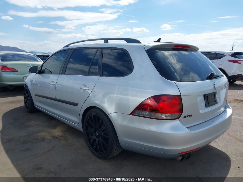 2013 VOLKSWAGEN JETTA SPORTWAGEN TDI - 3VWPL7AJ7DM695700