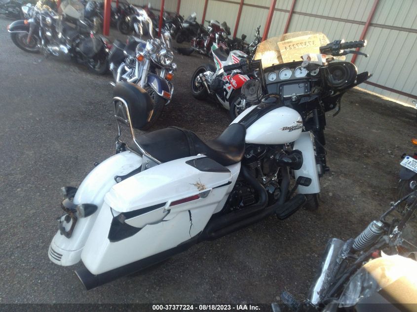 2017 HARLEY-DAVIDSON FLHXS STREET GLIDE SPECIAL - 1HD1KRC14HB653789