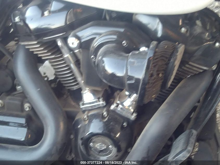 2017 HARLEY-DAVIDSON FLHXS STREET GLIDE SPECIAL - 1HD1KRC14HB653789