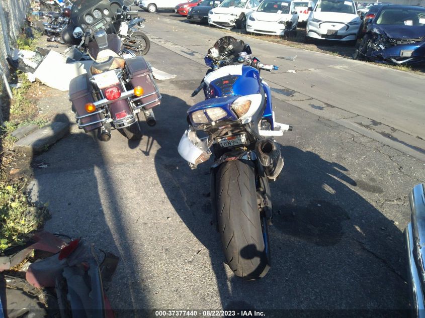 2007 SUZUKI GSX-R750 - JS1GR7KA972110623