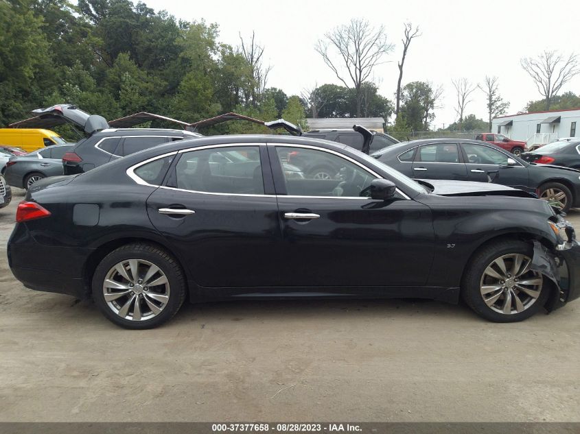 2014 INFINITI Q70 JN1BY1AR7EM320181