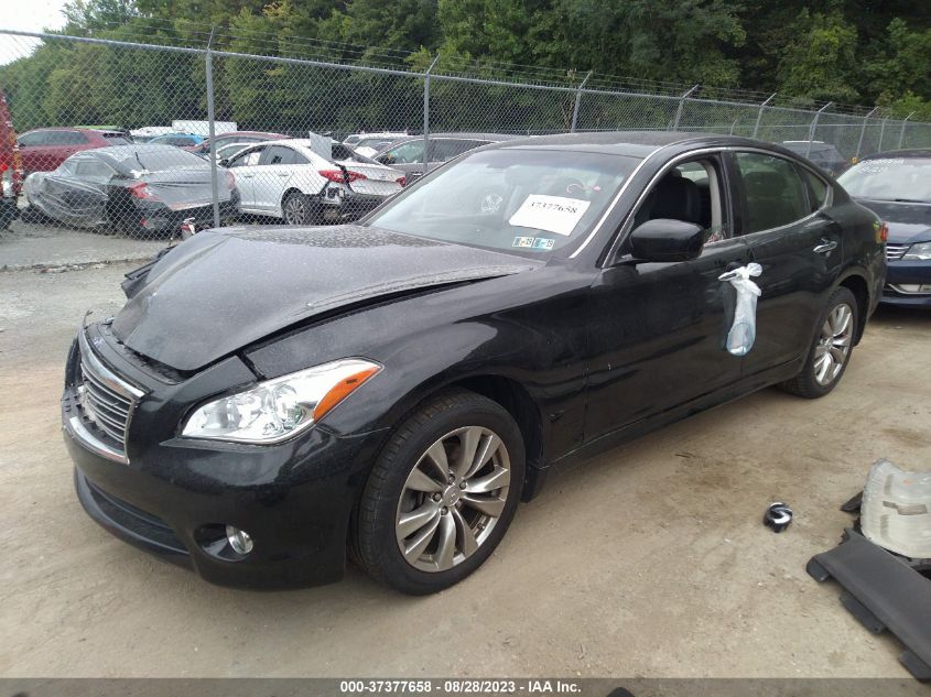 2014 INFINITI Q70 JN1BY1AR7EM320181