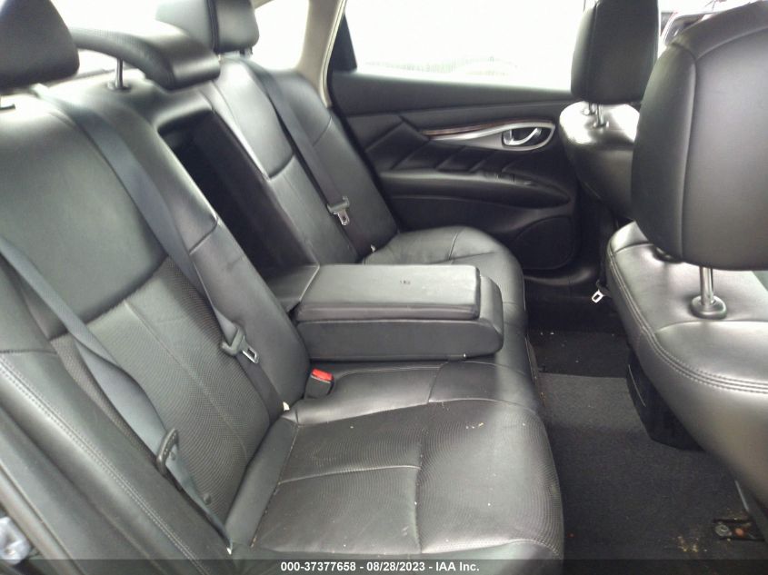 2014 INFINITI Q70 JN1BY1AR7EM320181