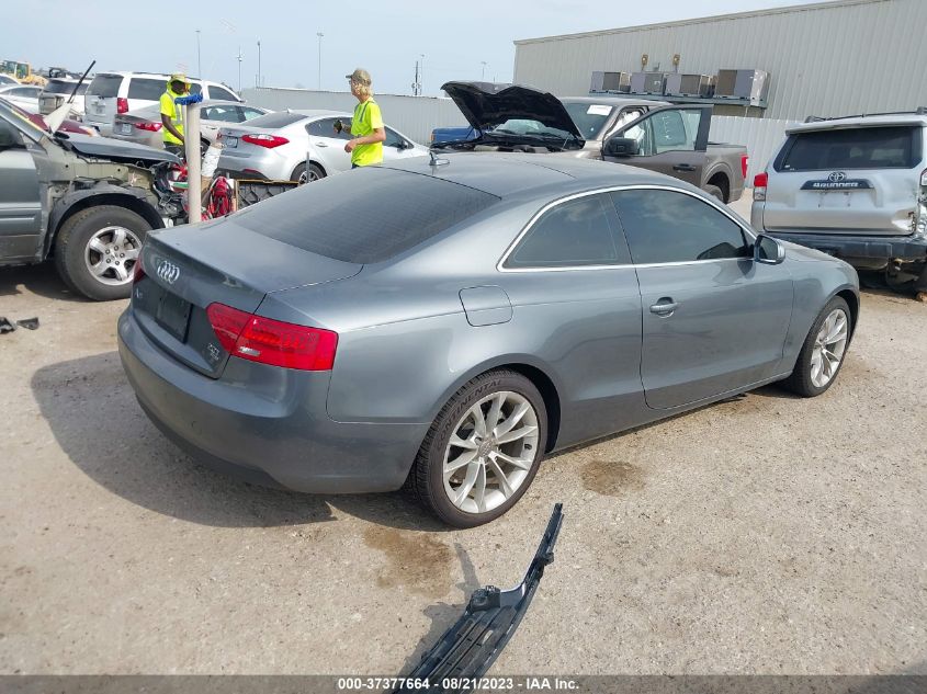 2013 AUDI A5 PRESTIGE - WAUVFAFR8DA001104