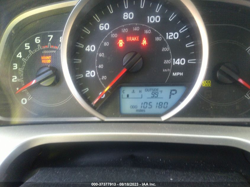 2014 TOYOTA RAV4 XLE - JTMWFREV4EJ007875