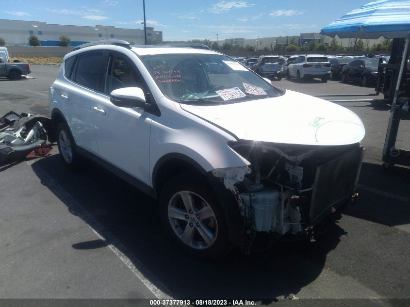 2014 TOYOTA RAV4 XLE - JTMWFREV4EJ007875