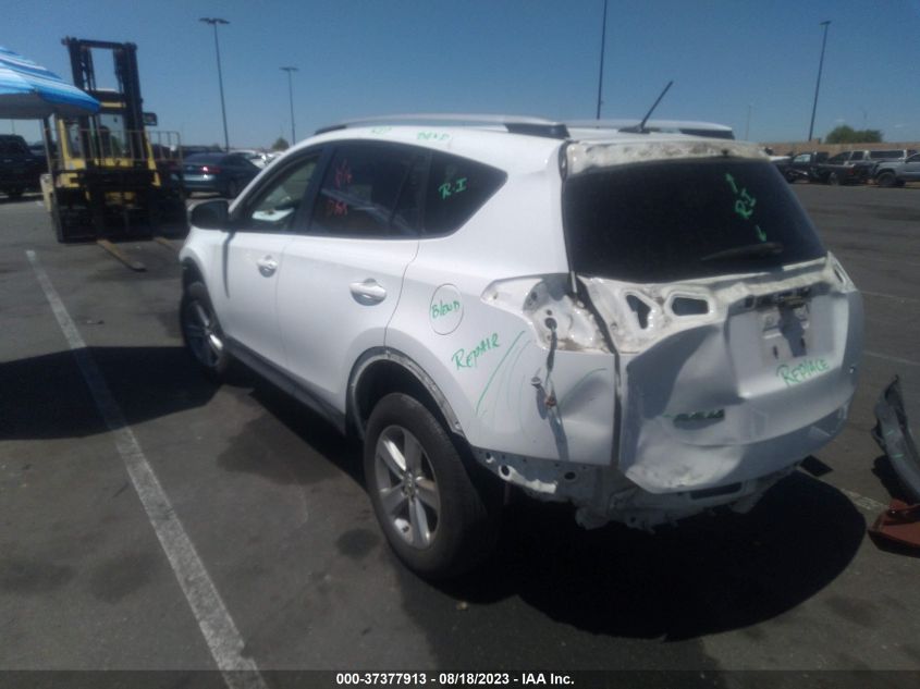 2014 TOYOTA RAV4 XLE - JTMWFREV4EJ007875