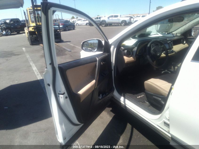 2014 TOYOTA RAV4 XLE - JTMWFREV4EJ007875