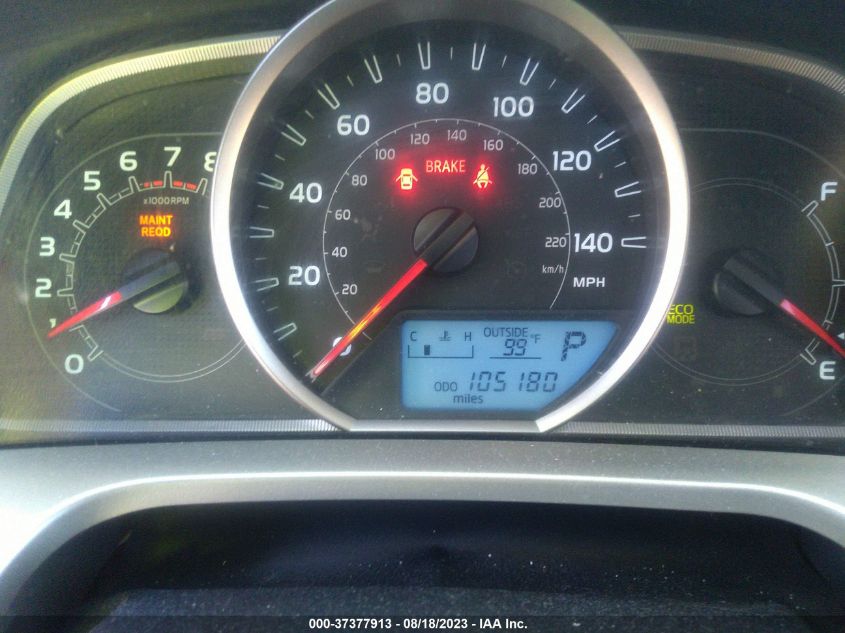 2014 TOYOTA RAV4 XLE - JTMWFREV4EJ007875
