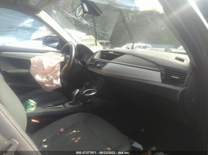 2015 BMW X1 XDRIVE28I - WBAVL1C53FVY30409