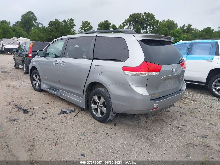 2013 TOYOTA SIENNA LE - 5TDKK3DC3DS325883
