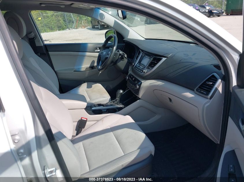 2017 HYUNDAI TUCSON VALUE - KM8J3CA22HU572510