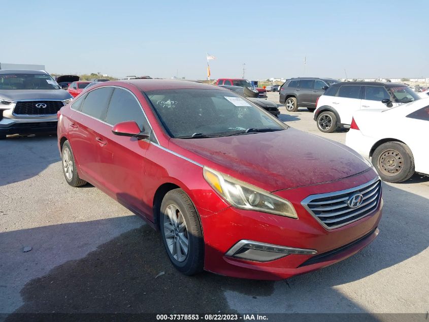 2015 HYUNDAI SONATA 2.4L SE - 5NPE24AF2FH206166