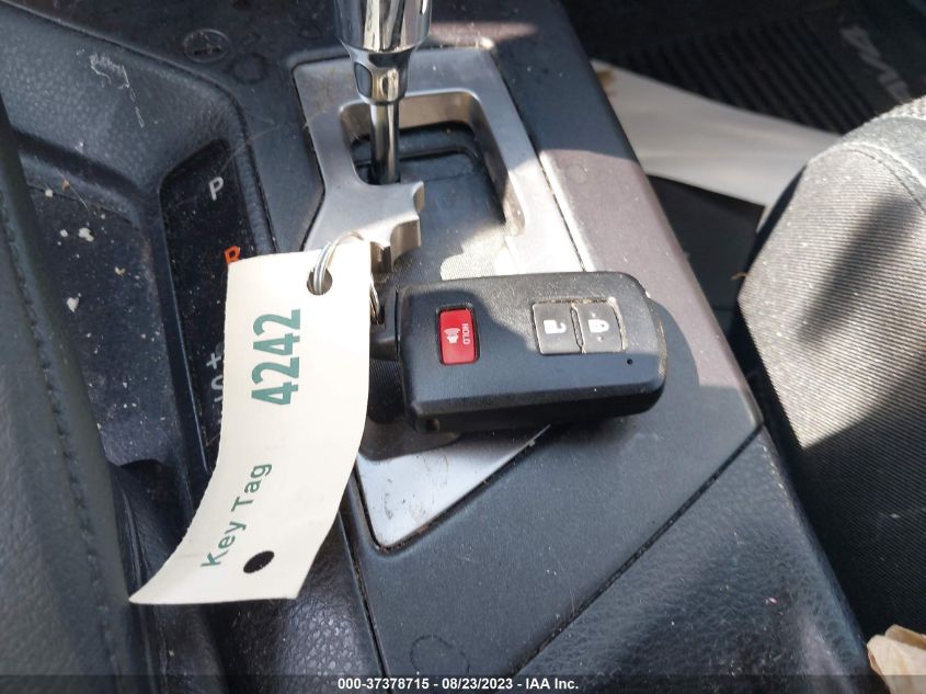 2018 TOYOTA RAV4 XLE/ADVENTURE - JTMRFREV1JJ747780