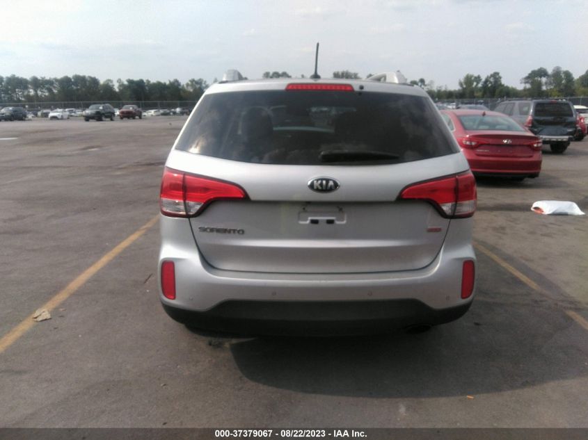 2014 KIA SORENTO LX - 5XYKTCA6XEG509390