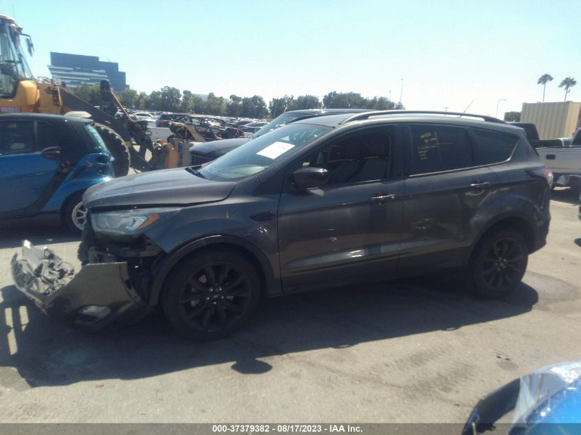 2017 FORD ESCAPE SE - 1FMCU0G95HUD12210