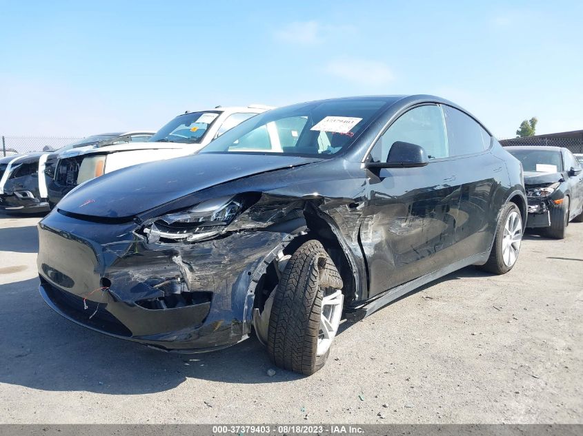 5YJYGDEE2MF161029 Tesla Model Y LONG RANGE 6