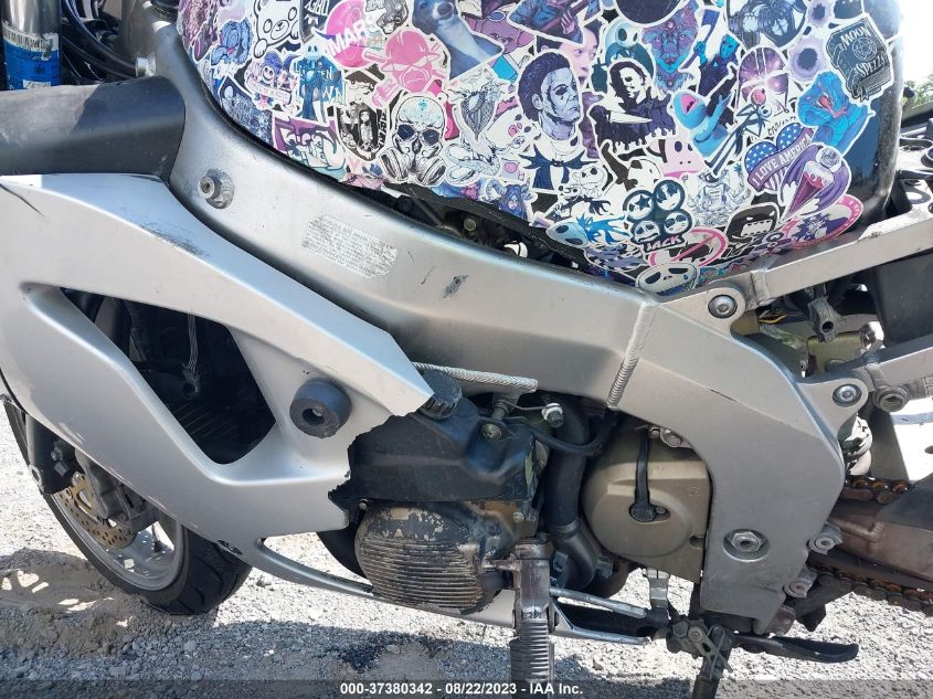 2006 KAWASAKI ZX600 J1 - JKAZX4J116A059038