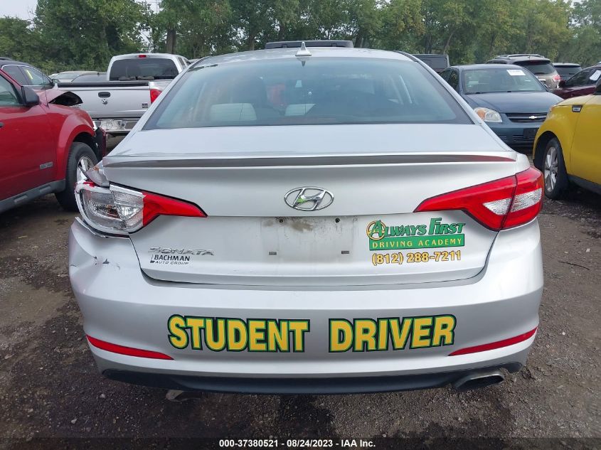 2015 HYUNDAI SONATA 2.4L SE - 5NPE24AF3FH016361