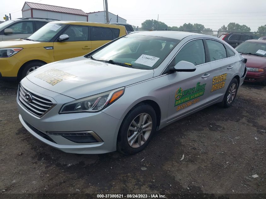 2015 HYUNDAI SONATA 2.4L SE - 5NPE24AF3FH016361