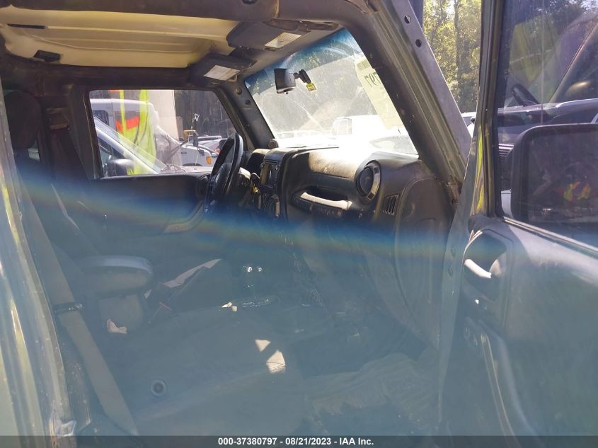 2014 JEEP WRANGLER UNLIMITED SPORT - 1C4BJWDG5EL104893