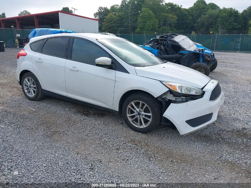 2015 FORD FOCUS SE - 1FADP3K25FL282193