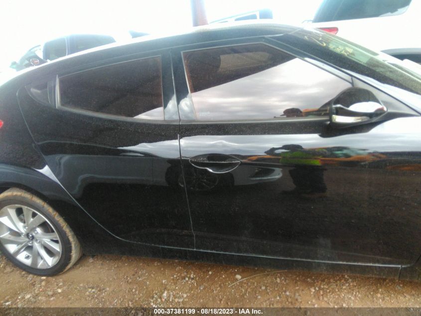 2017 HYUNDAI VELOSTER - KMHTC6AD2HU304875