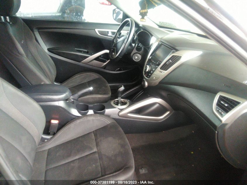 2017 HYUNDAI VELOSTER - KMHTC6AD2HU304875