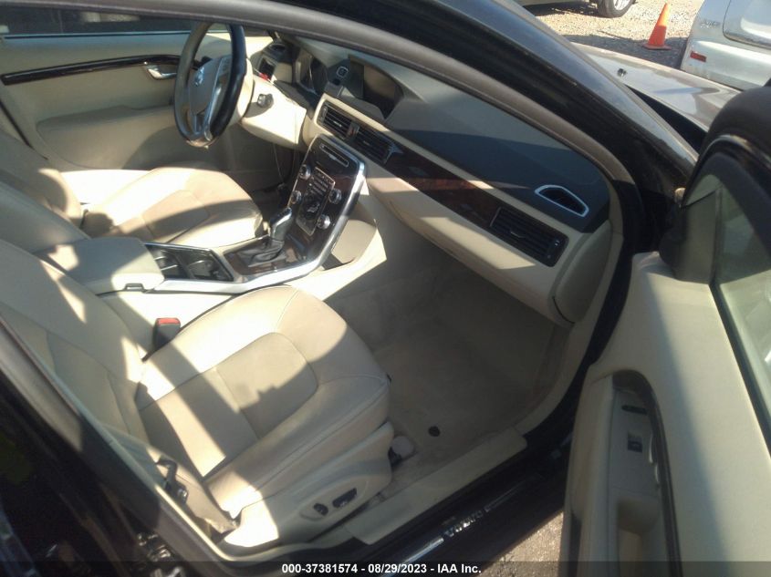 2016 VOLVO XC70 T5 DRIVE-E PREMIER - YV440MBKXG1268479