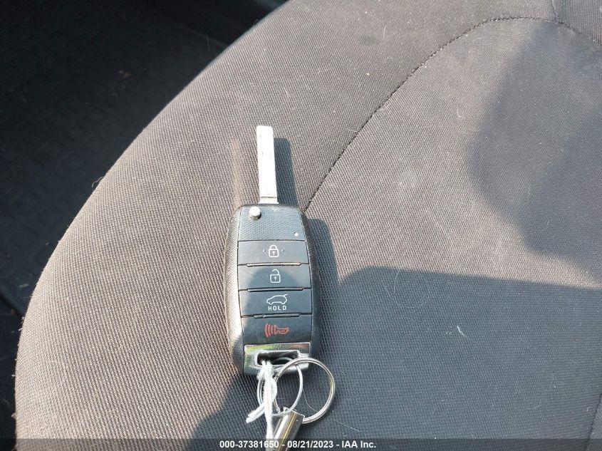 2015 KIA SOUL BASE - KNDJN2A23F7220945