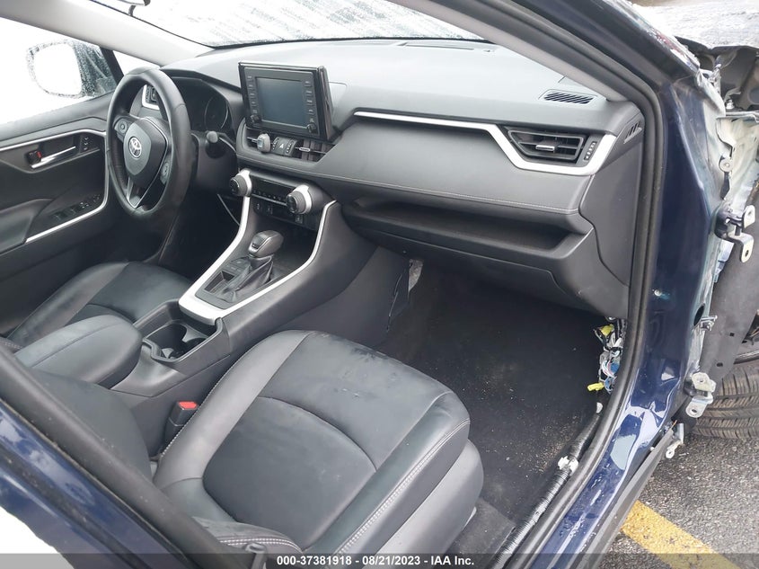 VIN 2T3C1RFVXKC019303 2019 TOYOTA RAV4 XLE PREMIUM