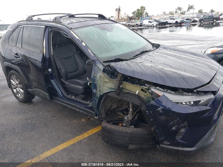 VIN 2T3C1RFVXKC019303 2019 TOYOTA RAV4 XLE PREMIUM