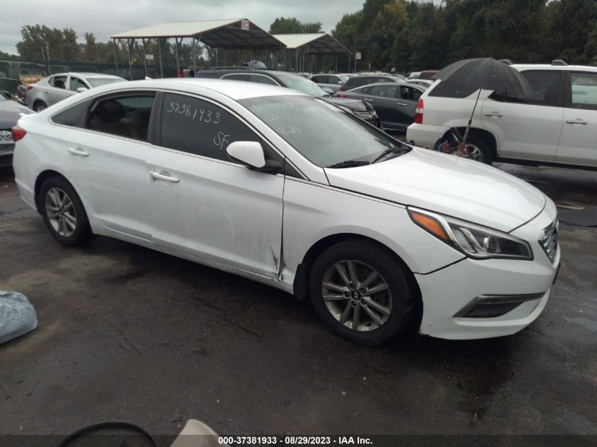 2015 HYUNDAI SONATA 2.4L SE - 5NPE24AF4FH149789