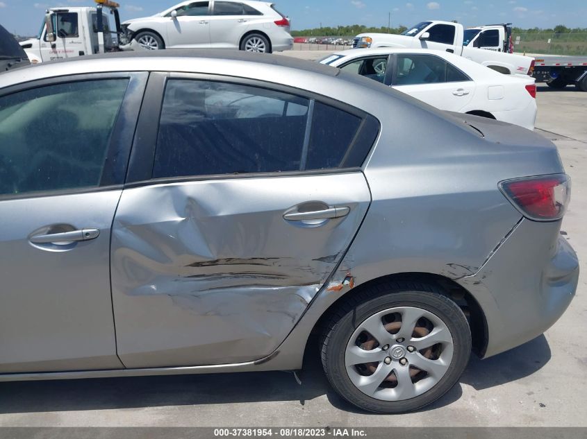 2013 MAZDA MAZDA3 I SPORT - JM1BL1U70D1751225