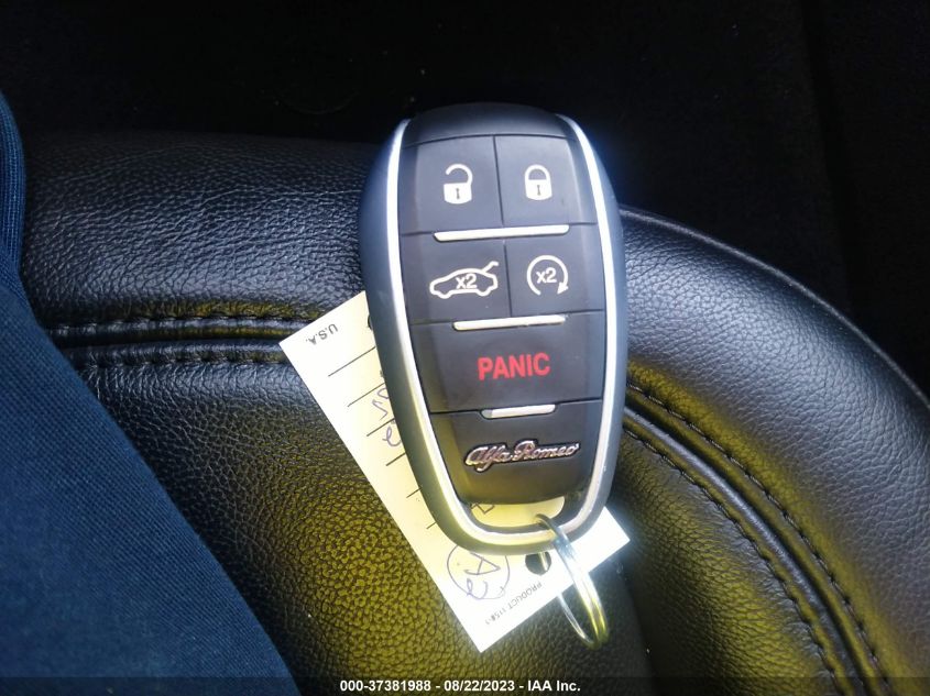 2017 ALFA ROMEO GIULIA - ZARFAEDN8H7547486
