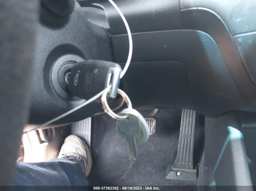 2017 KIA FORTE LX - 3KPFK4A76HE045471