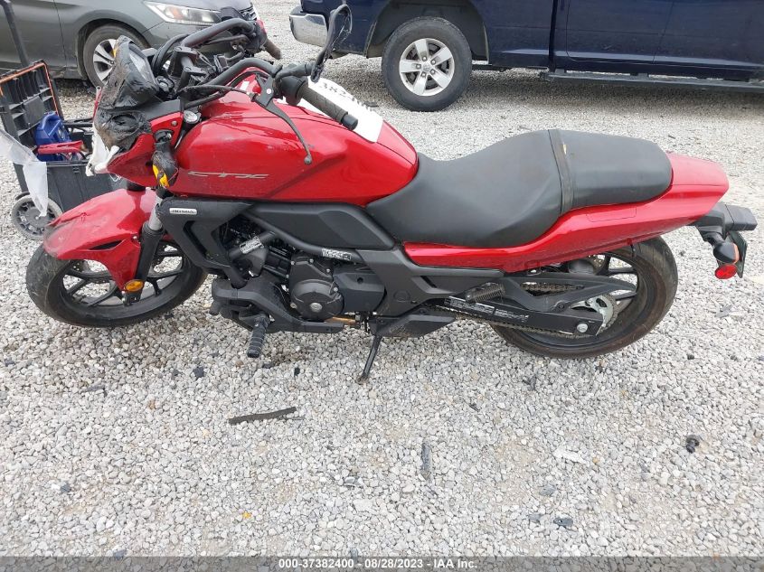 2014 HONDA CTX700 N JH2RC6804EK001175