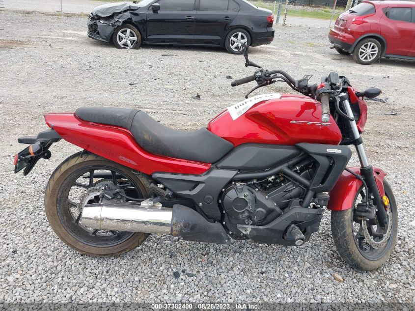 2014 HONDA CTX700 N JH2RC6804EK001175