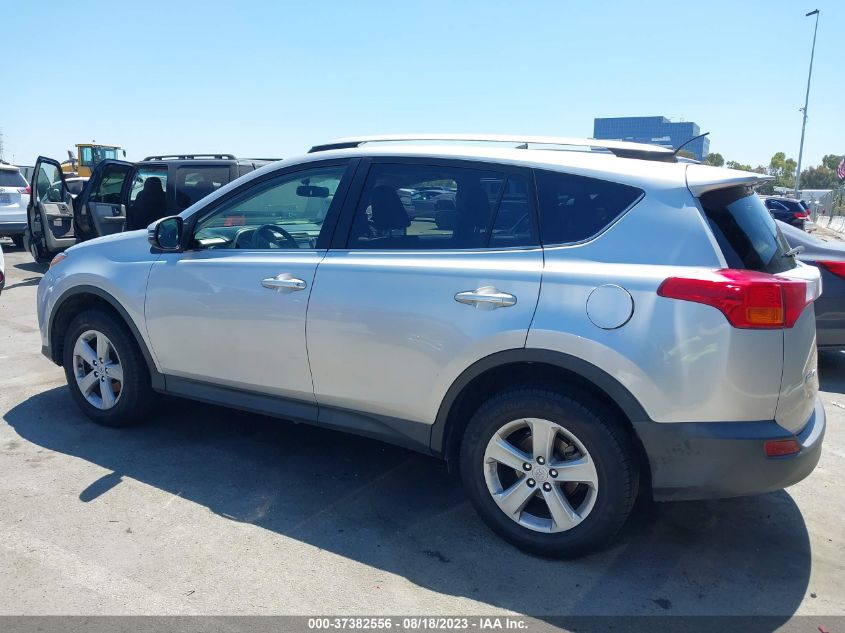 2014 TOYOTA RAV4 XLE - JTMWFREV6EJ013967