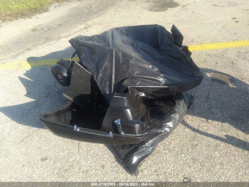 2017 HARLEY-DAVIDSON FLHXS STREET GLIDE SPECIAL - 1HD1KRC11HB659646