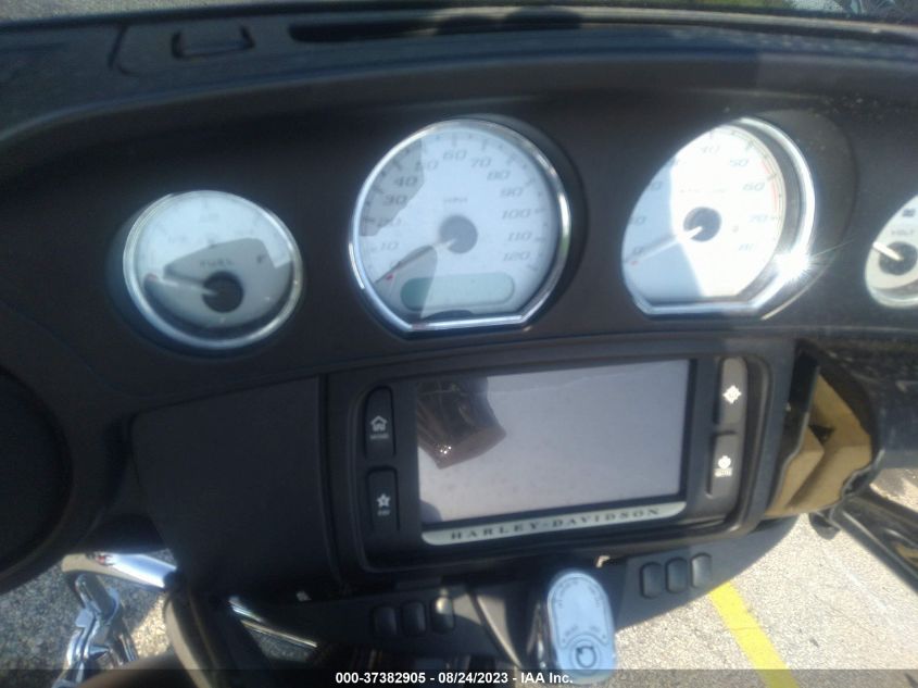 2017 HARLEY-DAVIDSON FLHXS STREET GLIDE SPECIAL - 1HD1KRC11HB659646